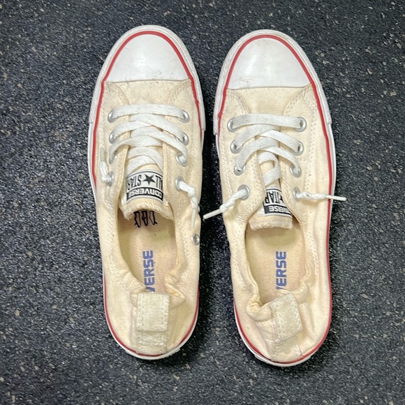 Beige converse - Picture 1 of 3
